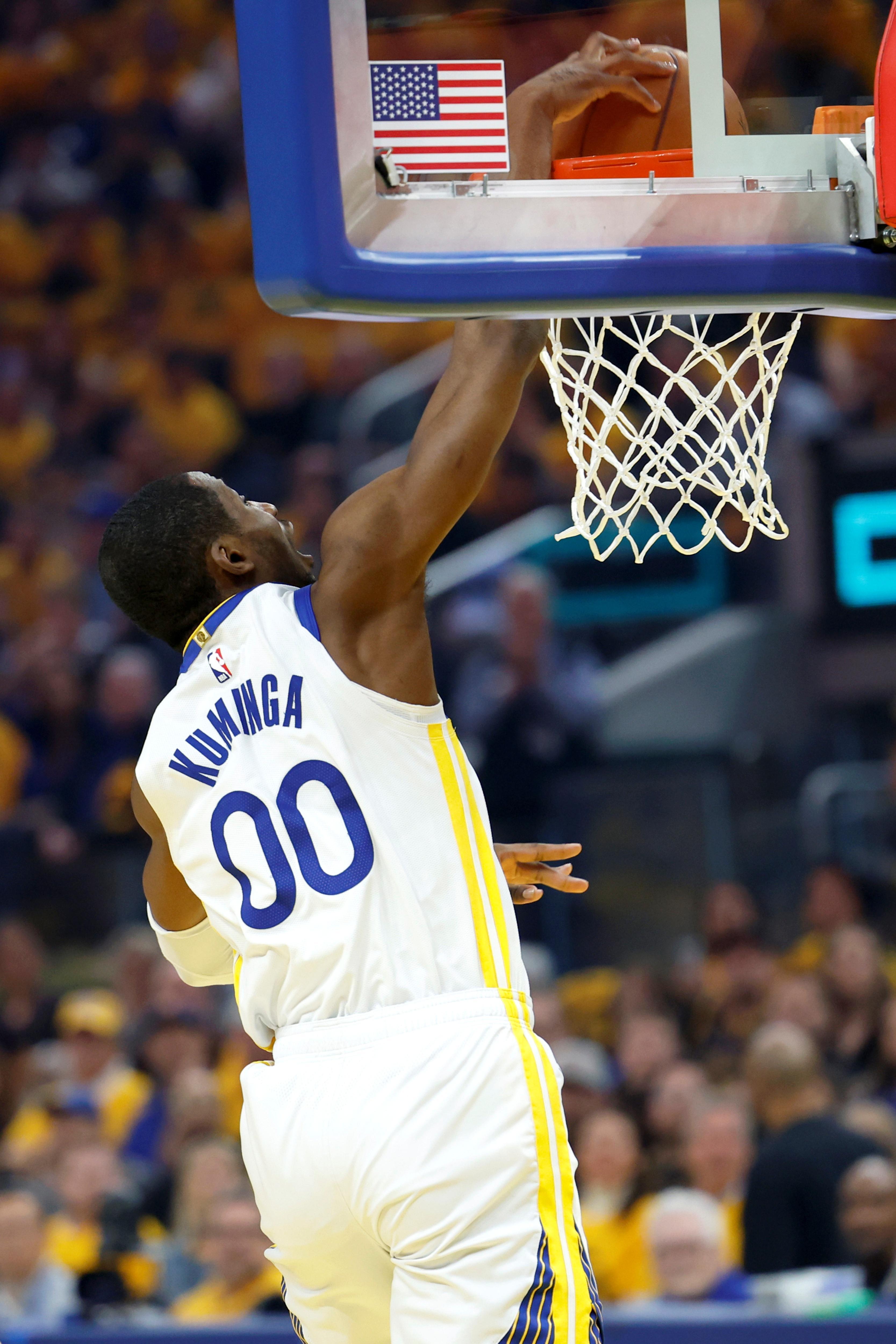 都9月了！队记：勇士开2年4500万+球队选项报价 库明加要球员选项